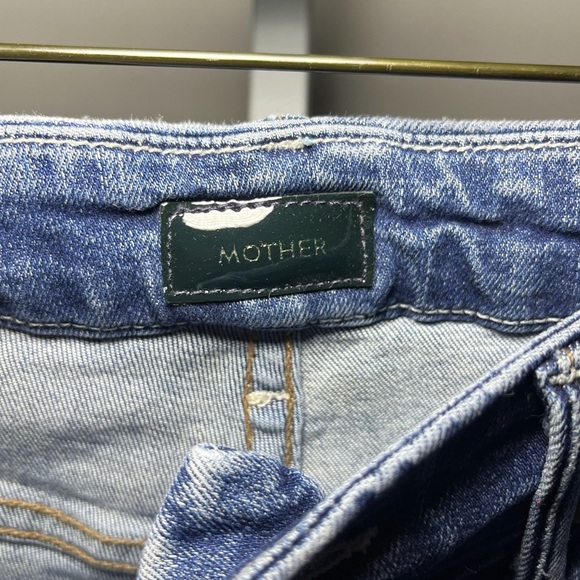 Mother Denim Looker High Waisted Skinny Jeans | Knee Rips, Ankle Fray, Size 25 - Picture 9 of 9